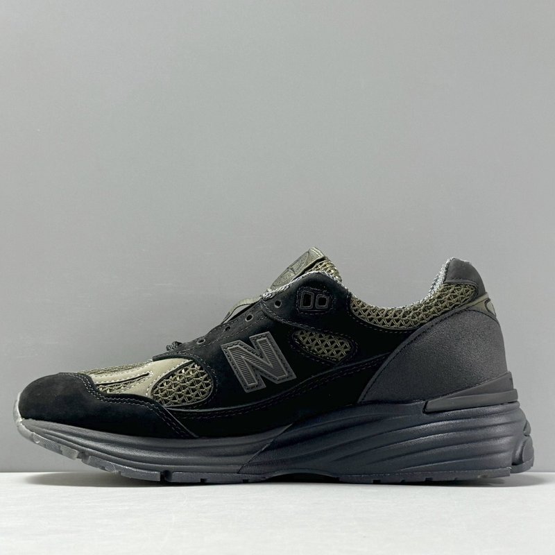 New Balance 스톤아일랜드 콜라보 레트로 러닝화 001-279847