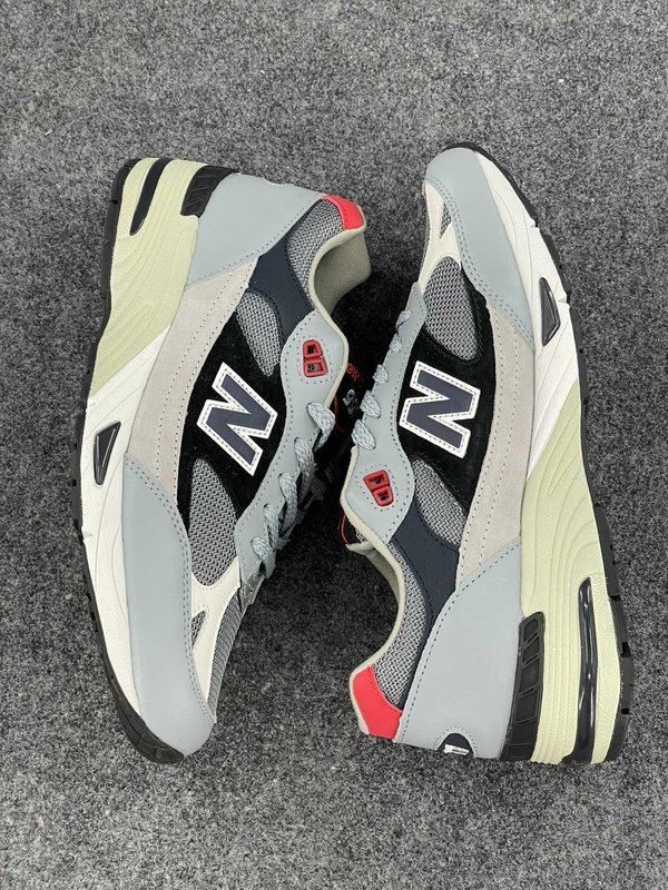 New Balance 991 영국산 은흑청 001-279859