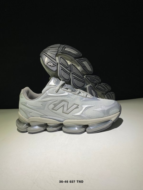 New Balance 2000 로우탑 캐주얼 러닝화 화 001-279875