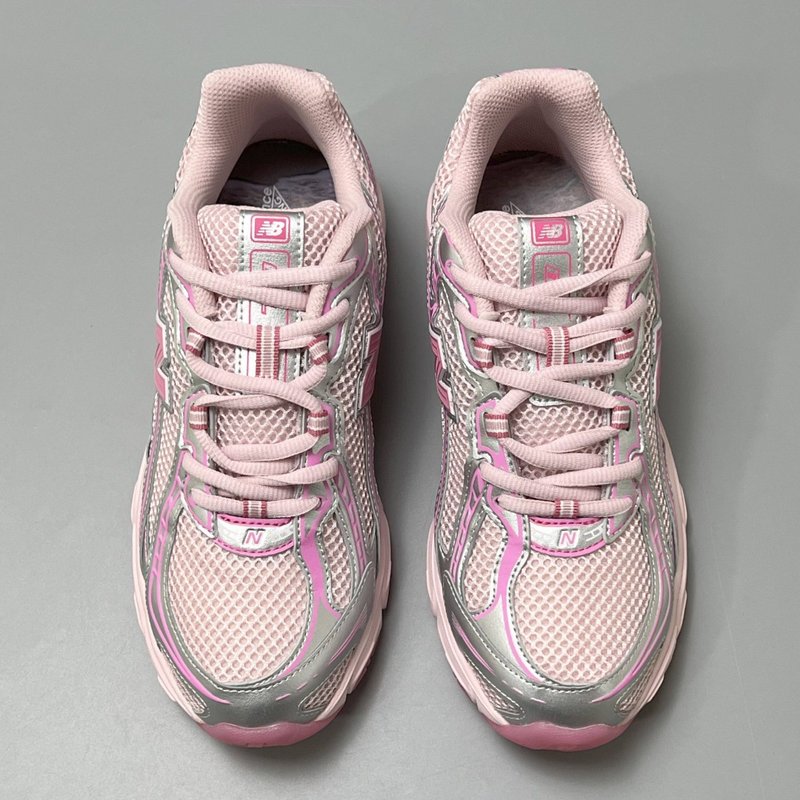 New Balance 여성용 핑크색 캐주얼 러닝화 001-279885