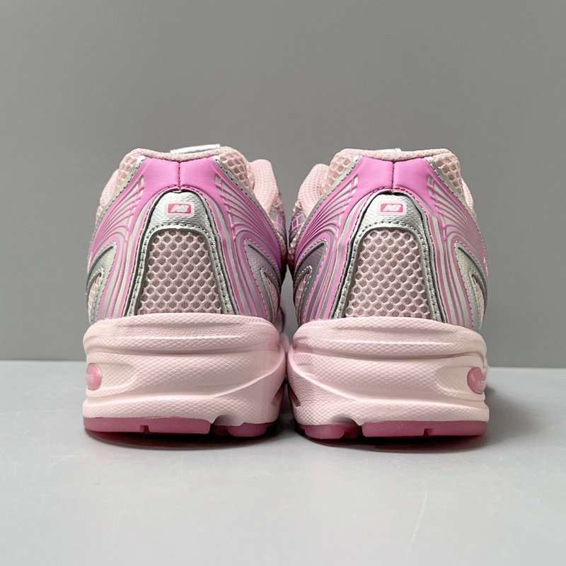 New Balance 여성용 핑크색 캐주얼 러닝화 001-279885