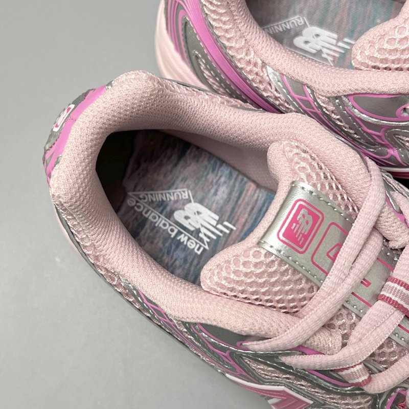 New Balance 여성용 핑크색 캐주얼 러닝화 001-279885