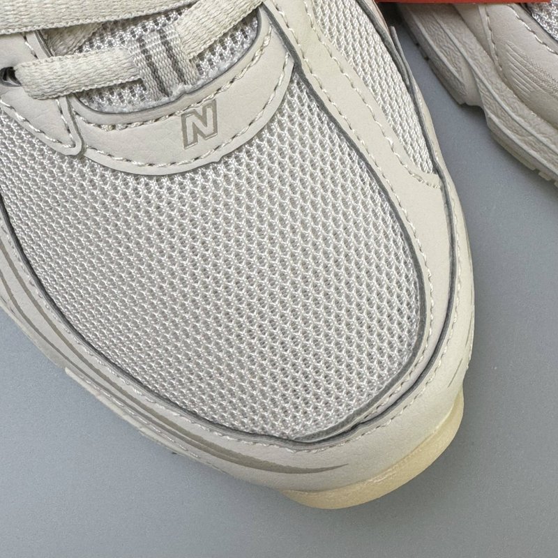 New Balance 복고 편안한 로우탑 러닝화 001-279888