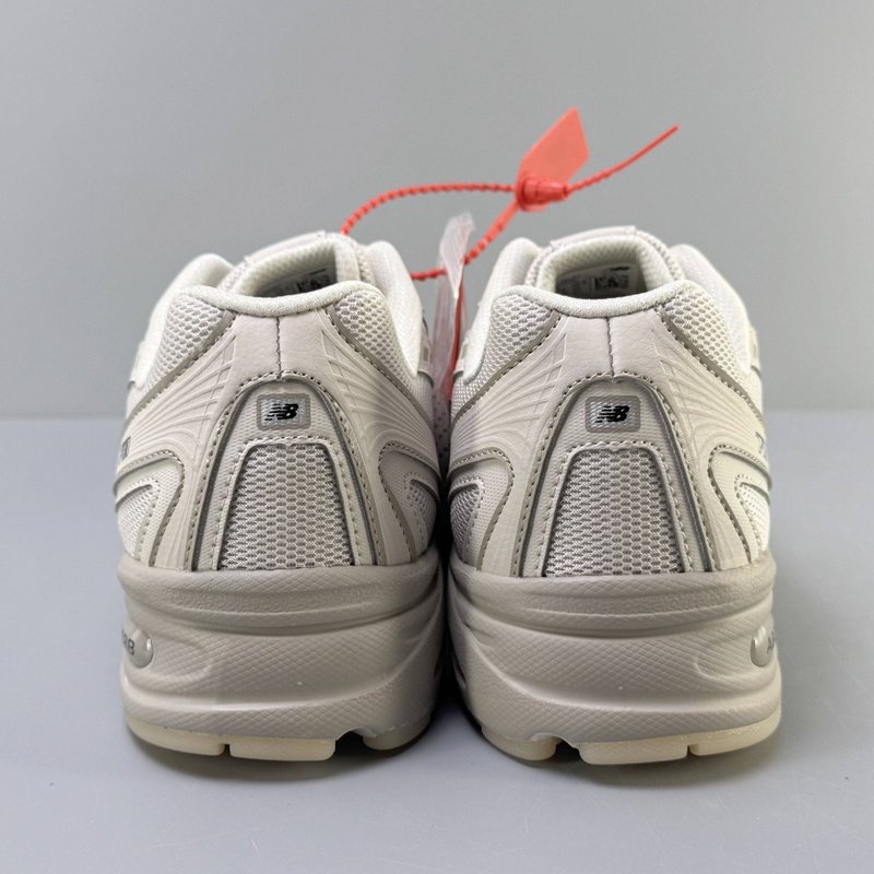 New Balance 복고 편안한 로우탑 러닝화 001-279888