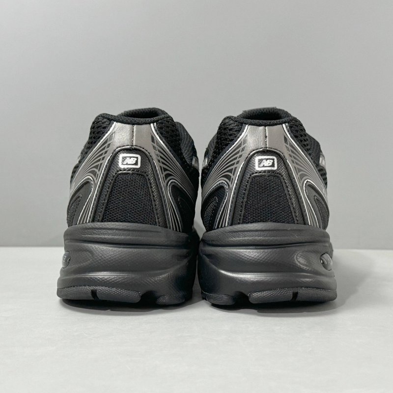New Balance 남녀공용 로우탑 러닝화 001-279892