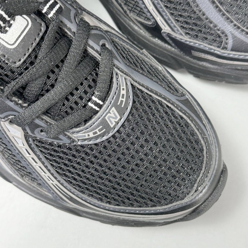 New Balance 남녀공용 로우탑 러닝화 001-279892