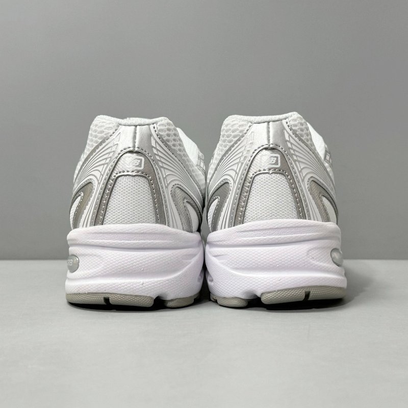 New Balance 740 캐주얼 러닝화 001-279894