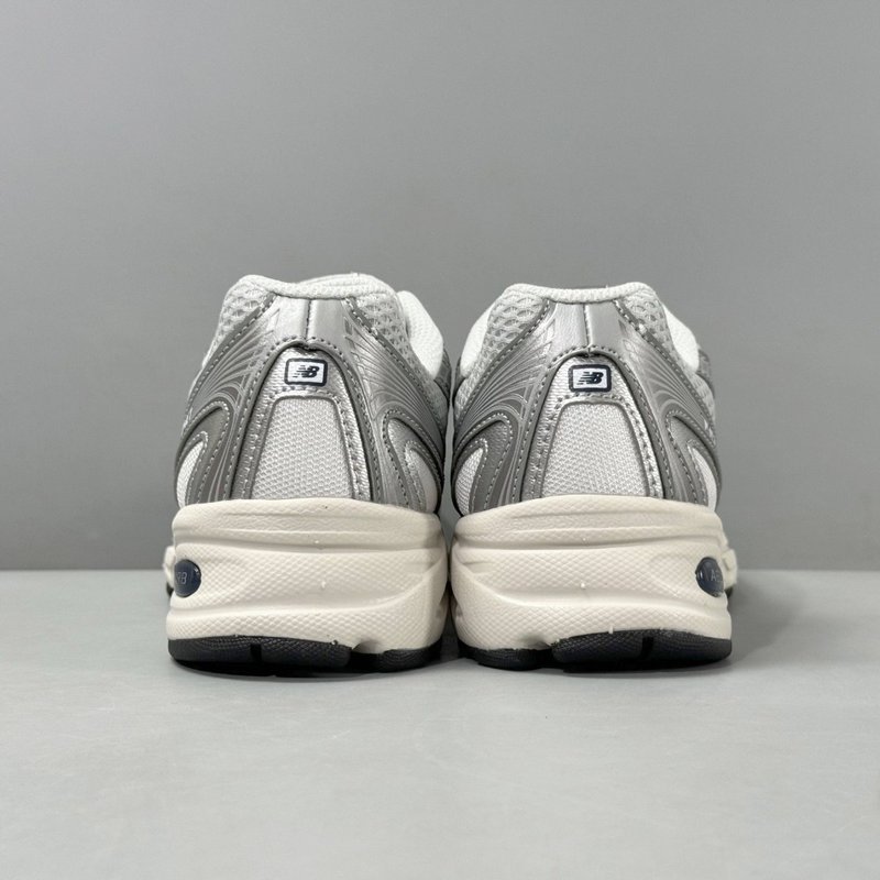New Balance 740 화이트그레이 캐주얼 슈즈 001-279895