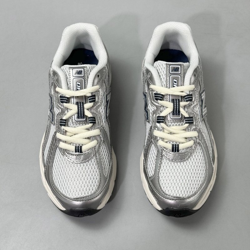 New Balance 740 화이트그레이 캐주얼 슈즈 001-279895