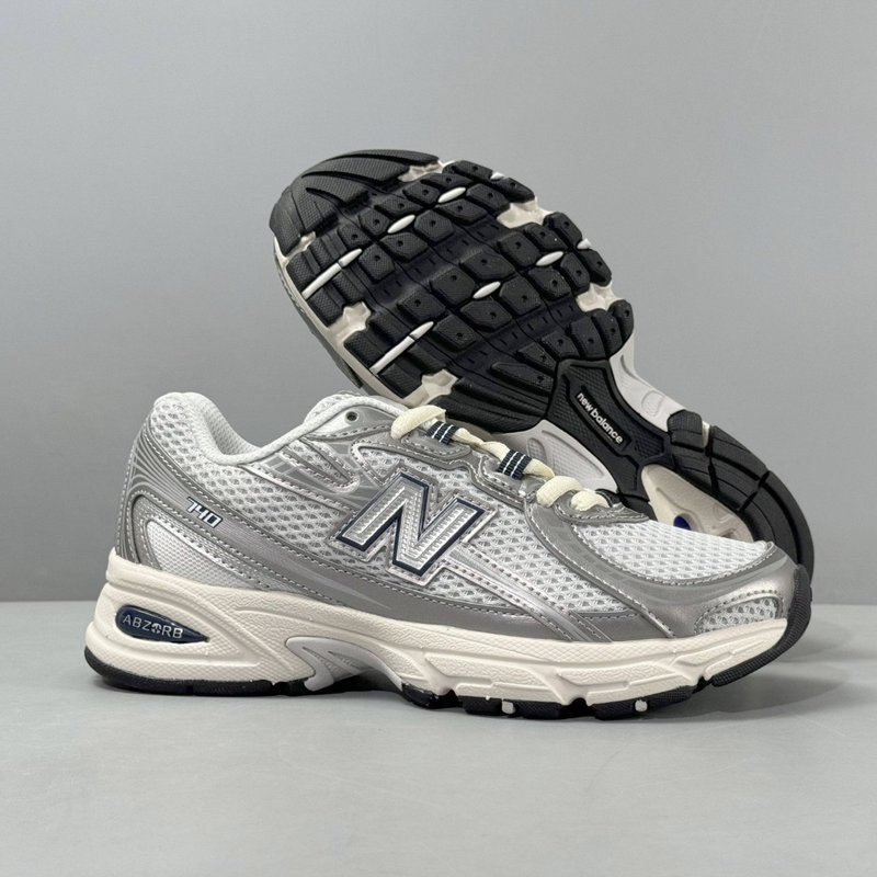 New Balance 740 화이트그레이 캐주얼 슈즈 001-279895