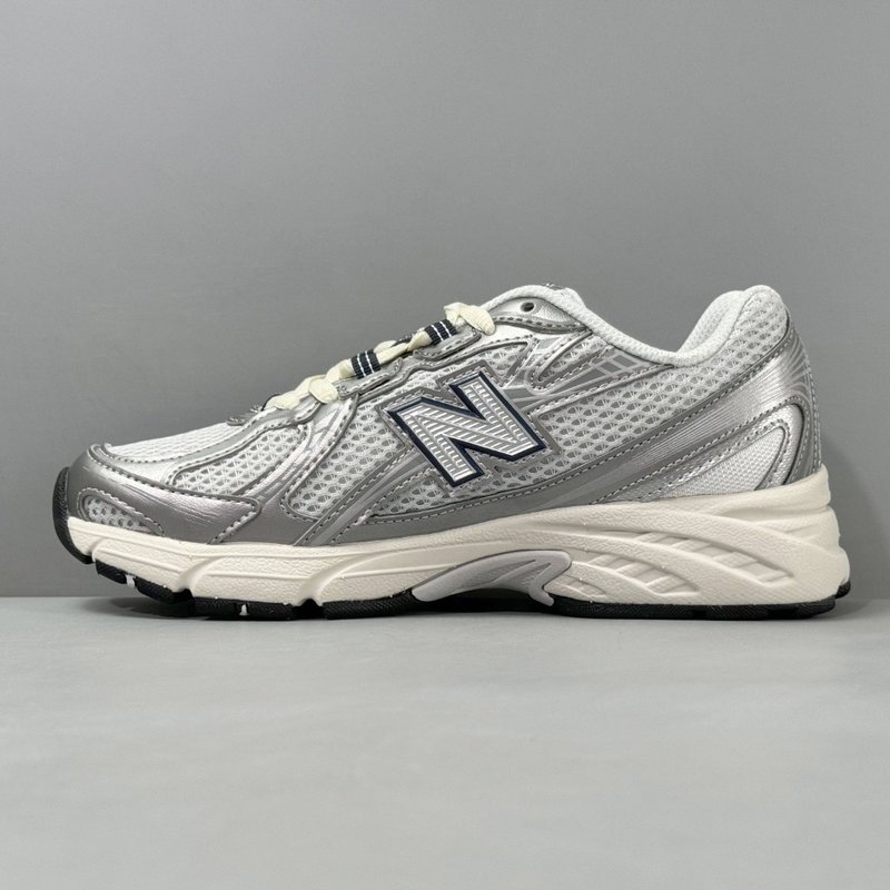 New Balance 740 화이트그레이 캐주얼 슈즈 001-279895