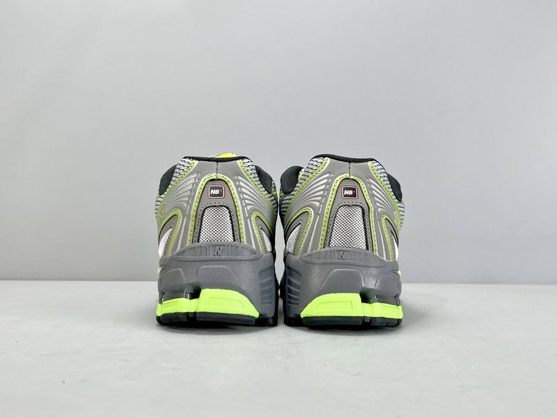 New Balance 740 쿠션 러닝화 001-279898