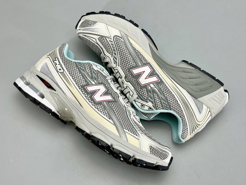 New Balance 740 쿠션 러닝화 001-279899