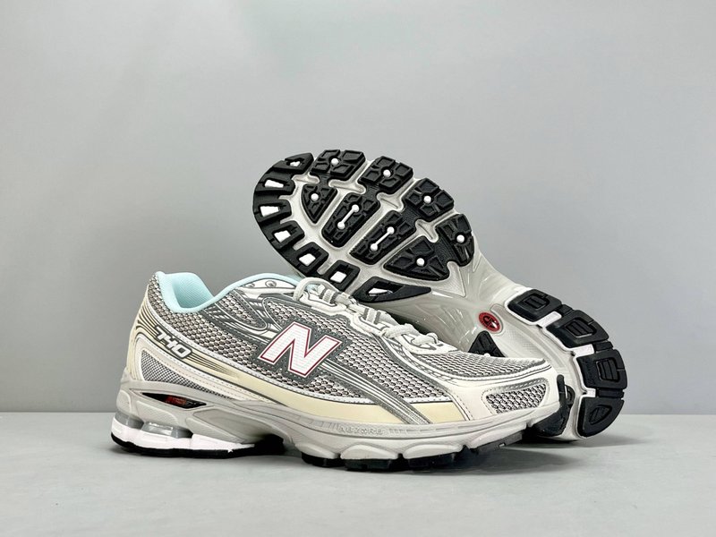New Balance 740 쿠션 러닝화 001-279899