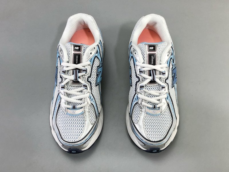 뉴발란스 NB740 쿠션 러닝화 001-279901