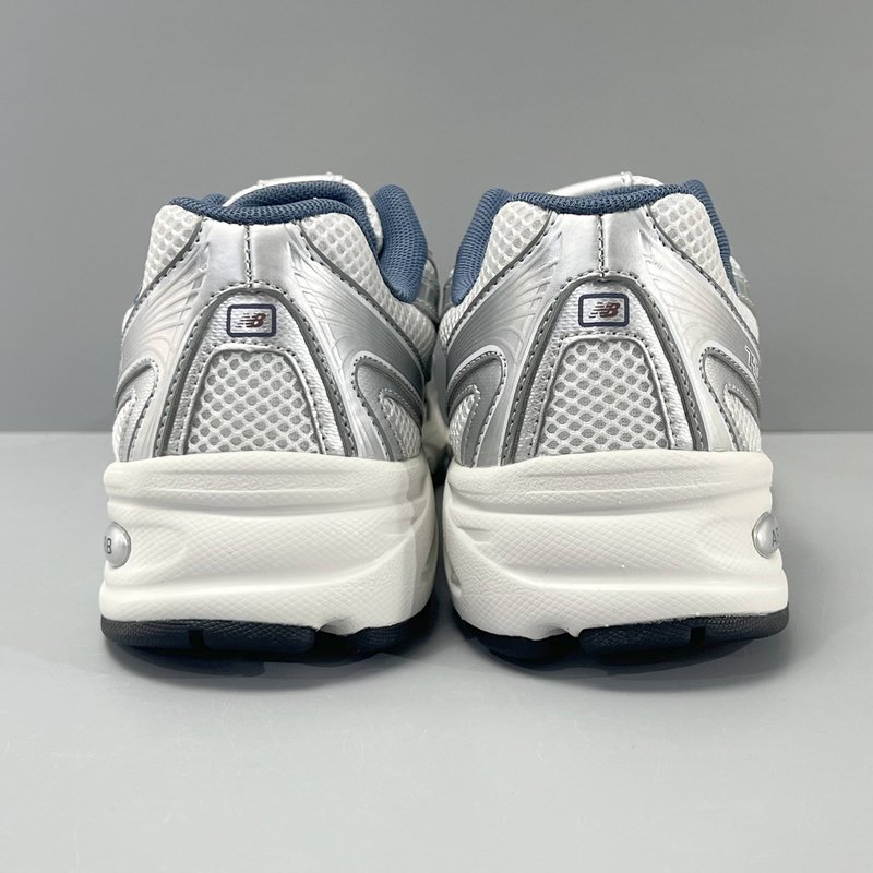 New Balance 740 레트로 러닝화 001-279902