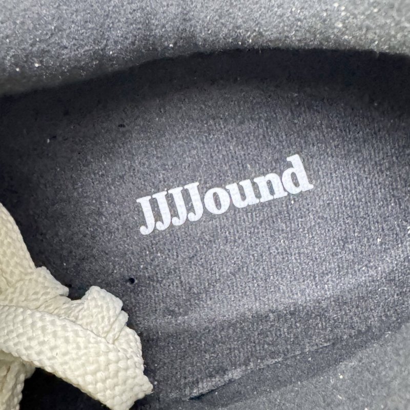 뉴발란스 992 JJJJound 콜라보레이션 러닝화 001-279904