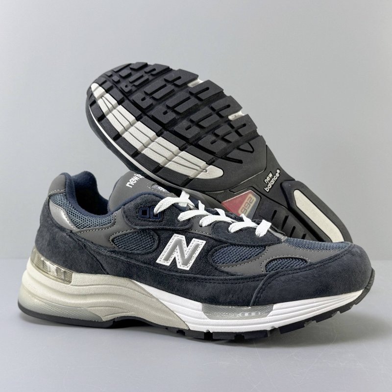 New Balance 미국산 레트로 러닝화 001-279907