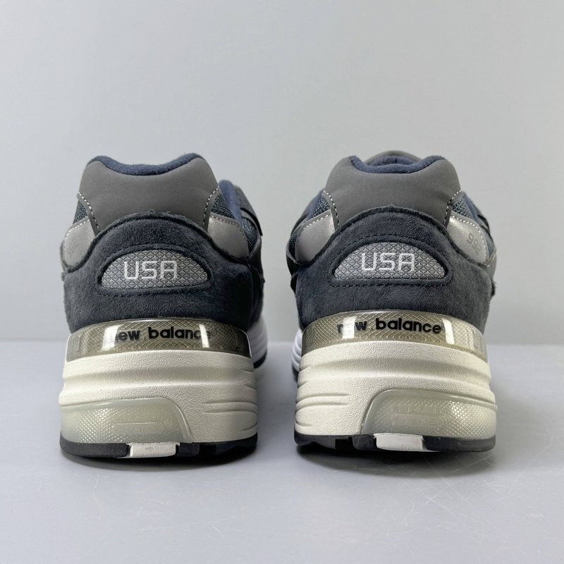 New Balance 미국산 레트로 러닝화 001-279907