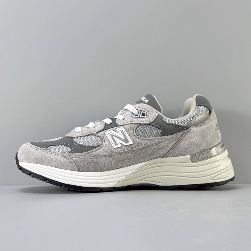 New Balance 992 레트로 러닝화 001-279908