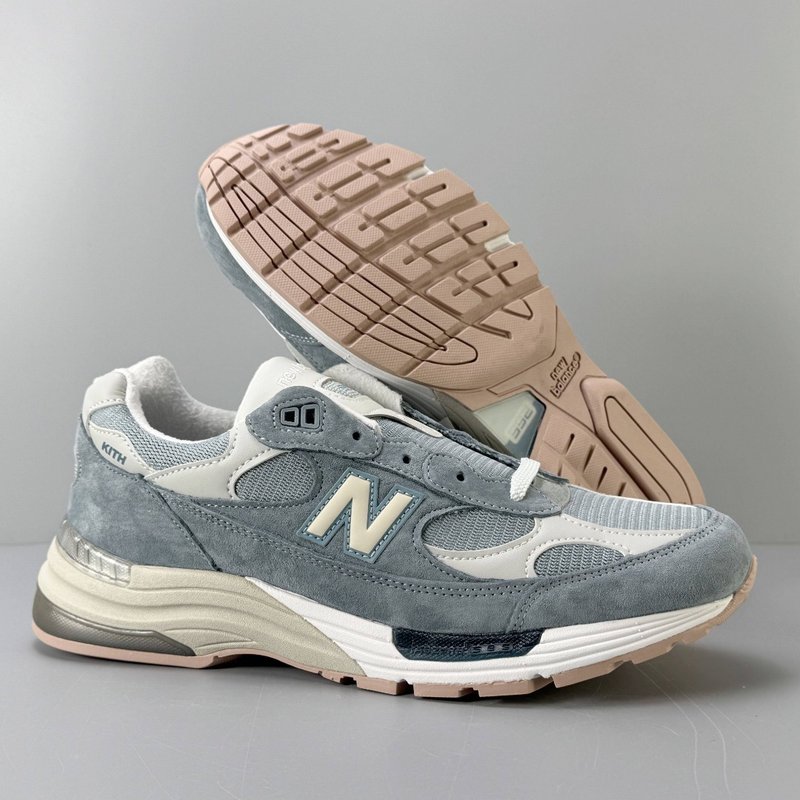 KITH x New Balance 러닝화 001-279911