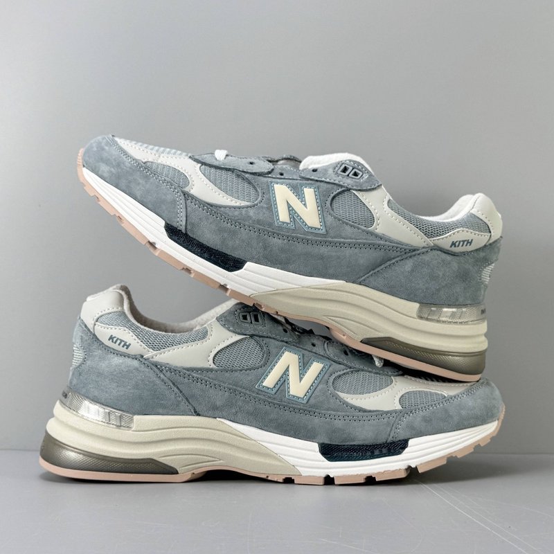 KITH x New Balance 러닝화 001-279911