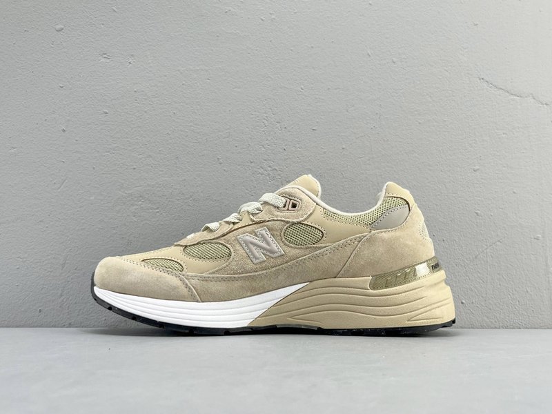 뉴발란스 NB992 레트로 저탑 러닝화 001-279918