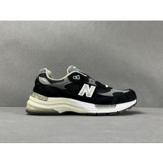 뉴발란스 NB992 블랙 화이트 운동화 001-279928