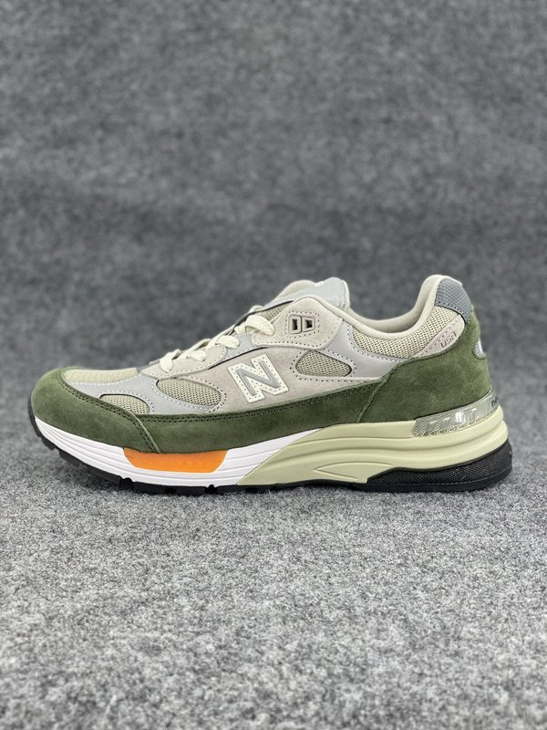 WTAPS x New Balance 992 실버그레이 001-279936