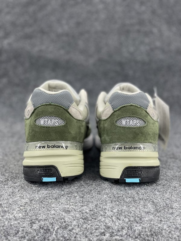 WTAPS x New Balance 992 실버그레이 001-279936