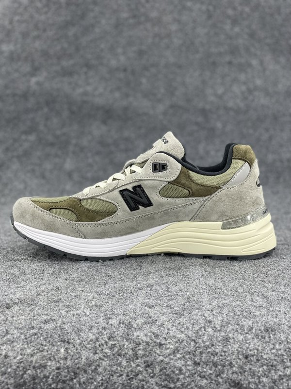 JJJJound x New Balance 992 러닝화 001-279940