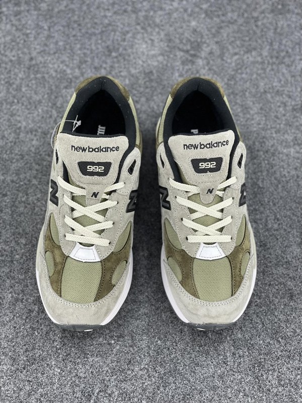 JJJJound x New Balance 992 러닝화 001-279940