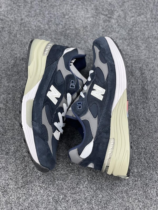 New Balance 992 레트로 러닝화 001-279942