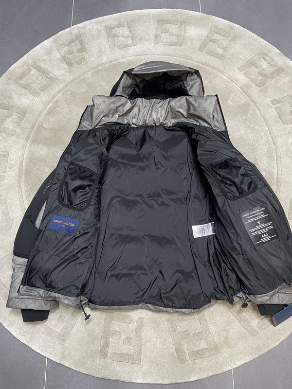 루이비통 온감 블랙테크 다운 재킷 001-279975
