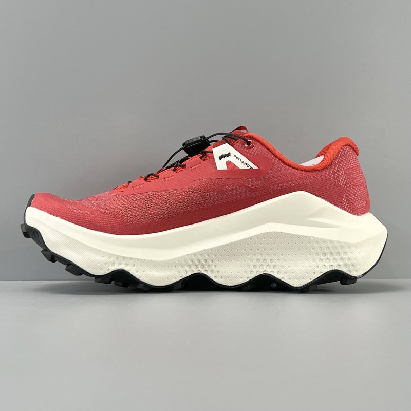 SALOMON ULTRA GLIDE 4 트레일 러닝화 001-280459