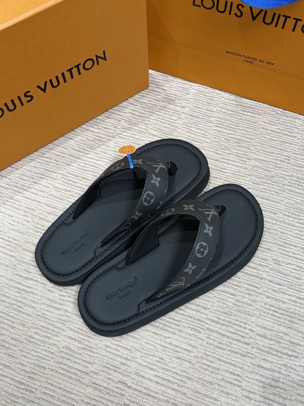 LV 남성 플라워 엠보싱 샌들 001-280506