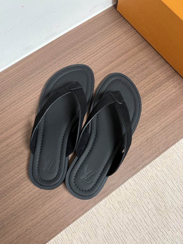 루이비통 남성 엠보싱 슬리퍼 001-280510