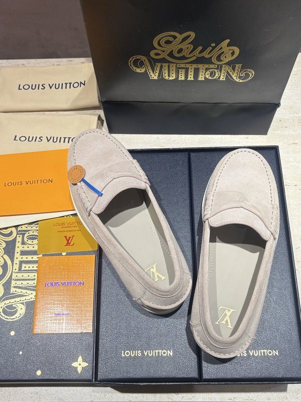 LV 스웨이드 로퍼 001-280556
