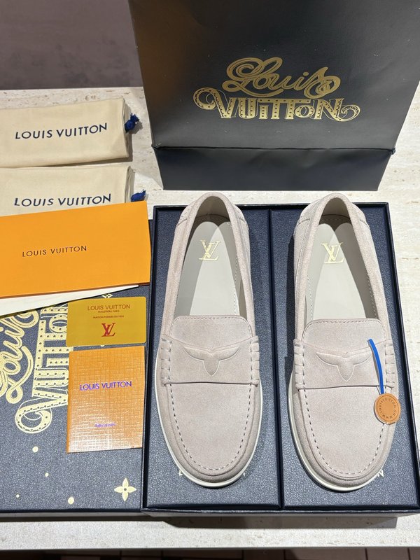 LV 스웨이드 로퍼 001-280556