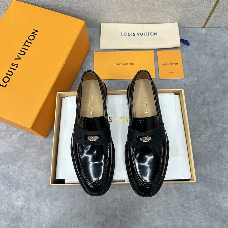 LV Saint Germain 로퍼 세련된 구두 001-280574