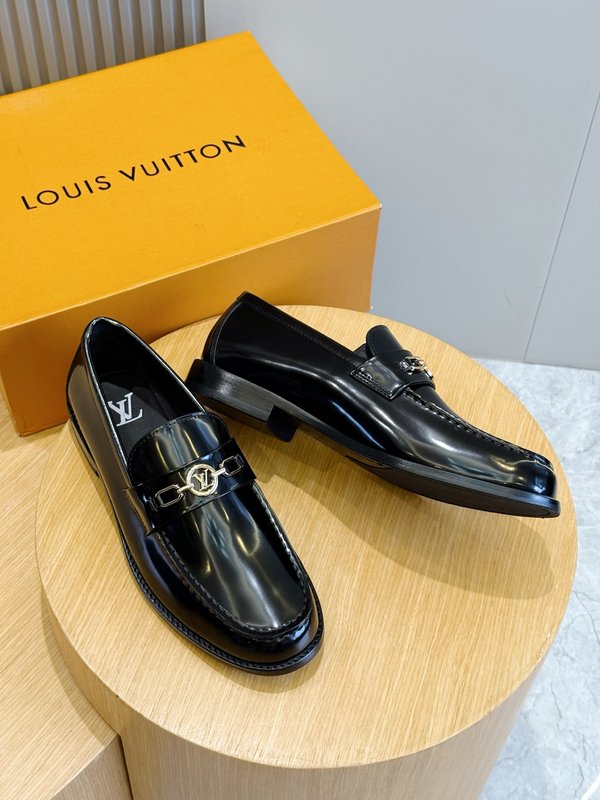 LV 수제 로퍼 진피 대지 001-280583