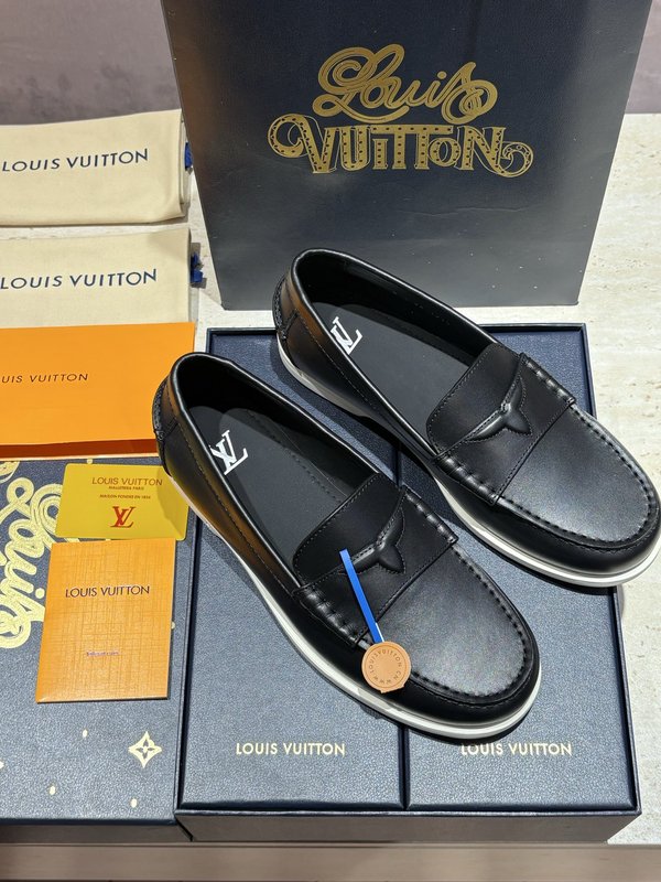 LV 스웨이드 로퍼 001-280606
