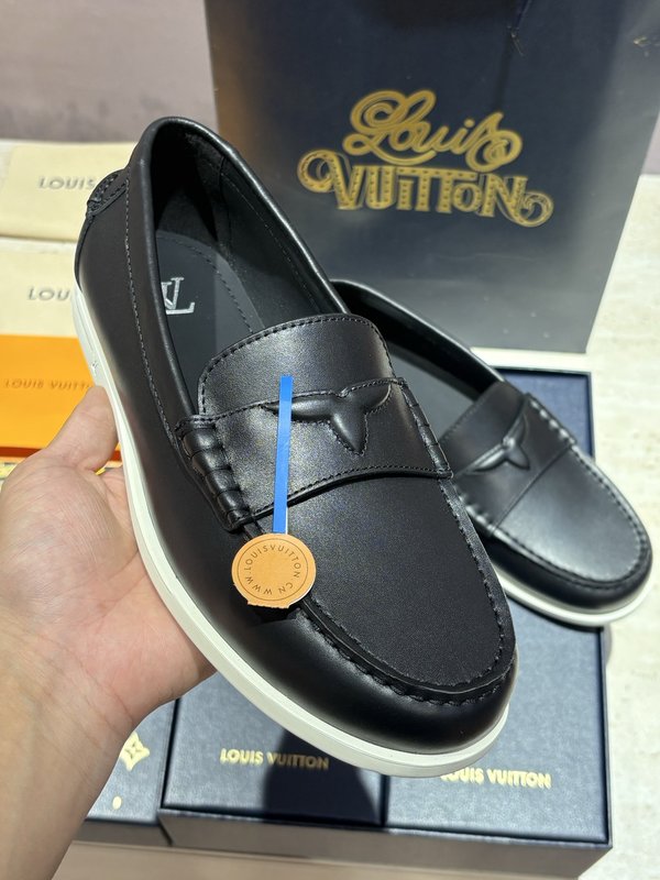 LV 스웨이드 로퍼 001-280606