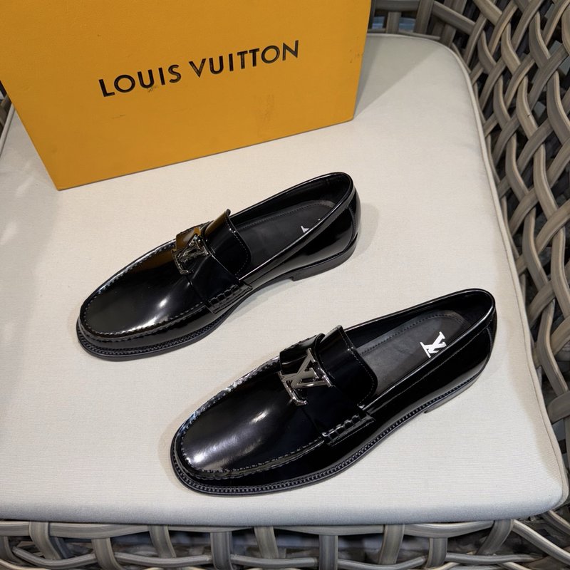 Louis Major 클래식 소가죽 구두 001-280634