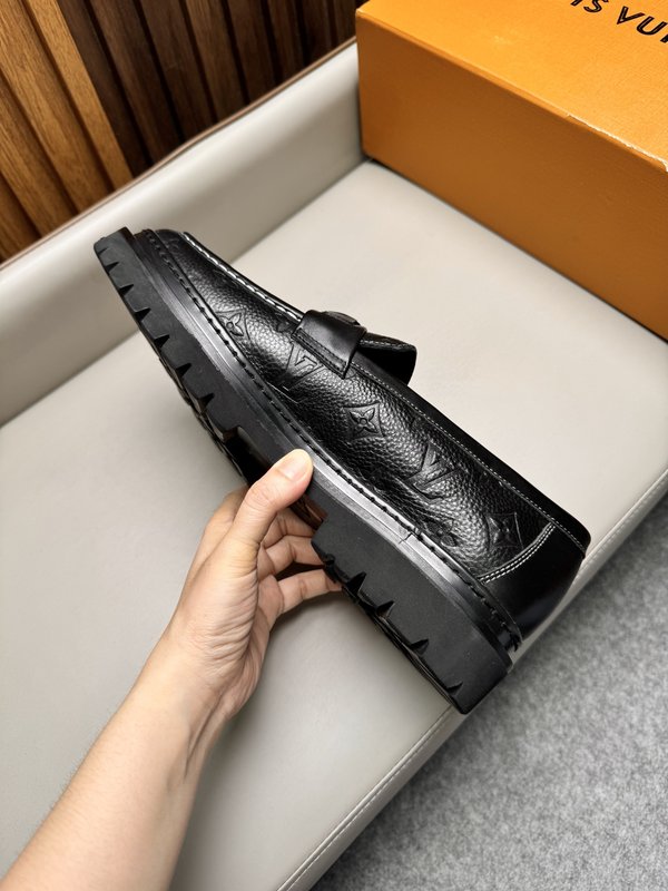 루이비통 남성 구두 001-280652