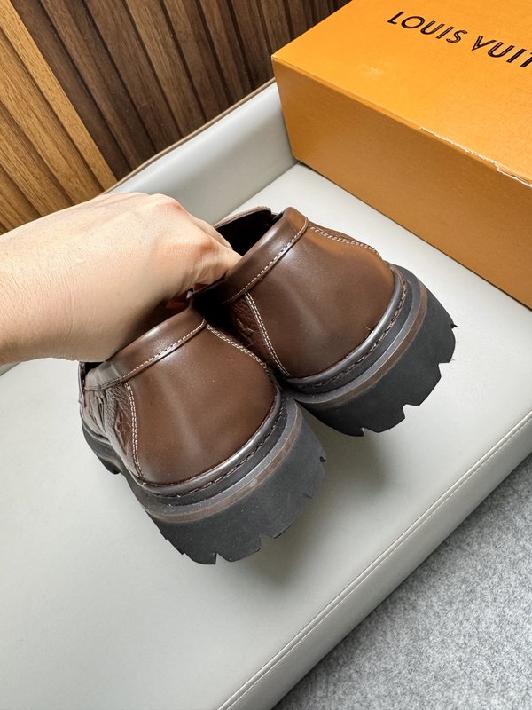 루이비통 남성 소가죽 구두 001-280653