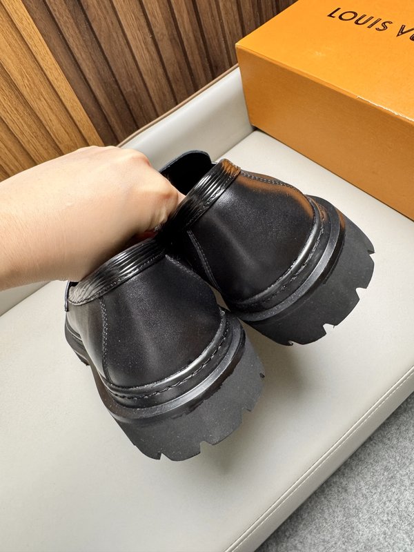 루이비통 남성 구두 001-280656