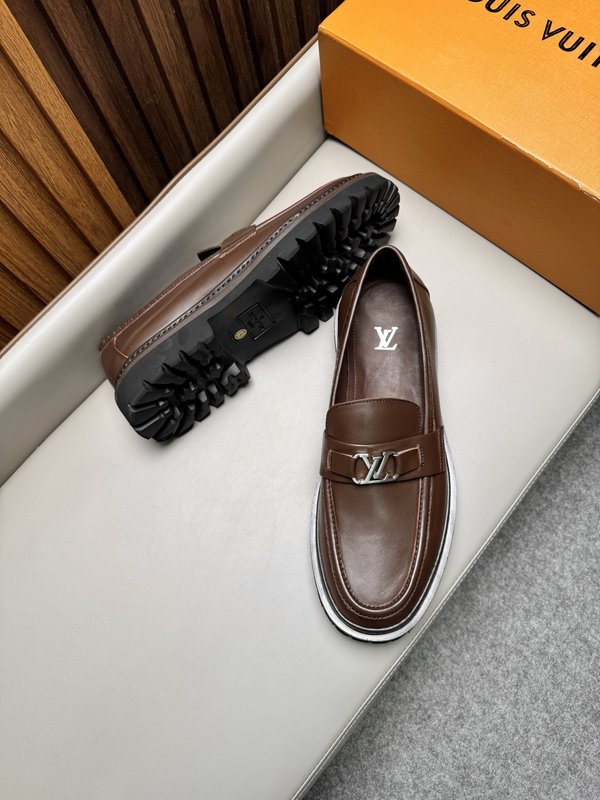 Louis Vuitton 수입 소가죽 남성 구두 001-280658
