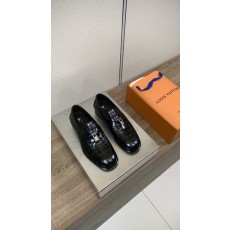 루이비통 남성 비즈니스 캐주얼 가죽 신발 001-280667