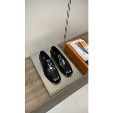 루이비통 남성 비즈니스 캐주얼 가죽 신발 001-280674